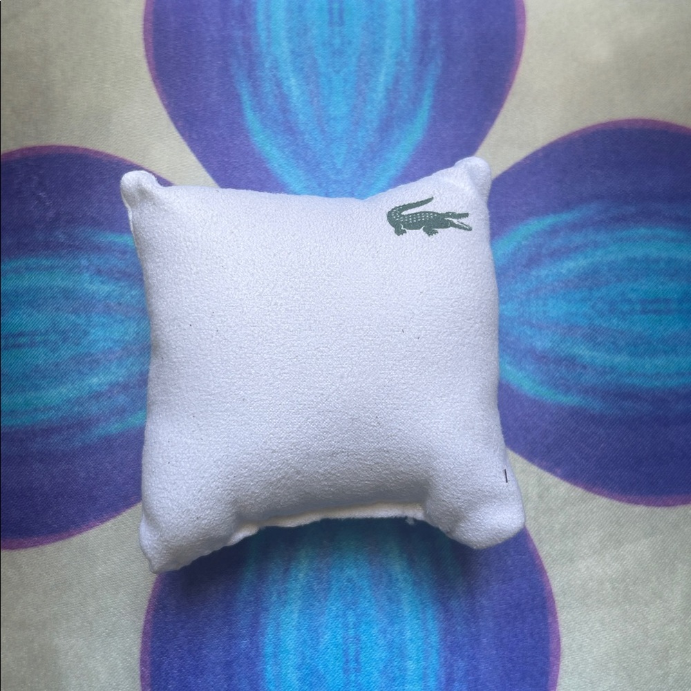 Lacoste🐊Small White Mini Soft Silky Watch Pillow W/Gator Logo / Gently Used